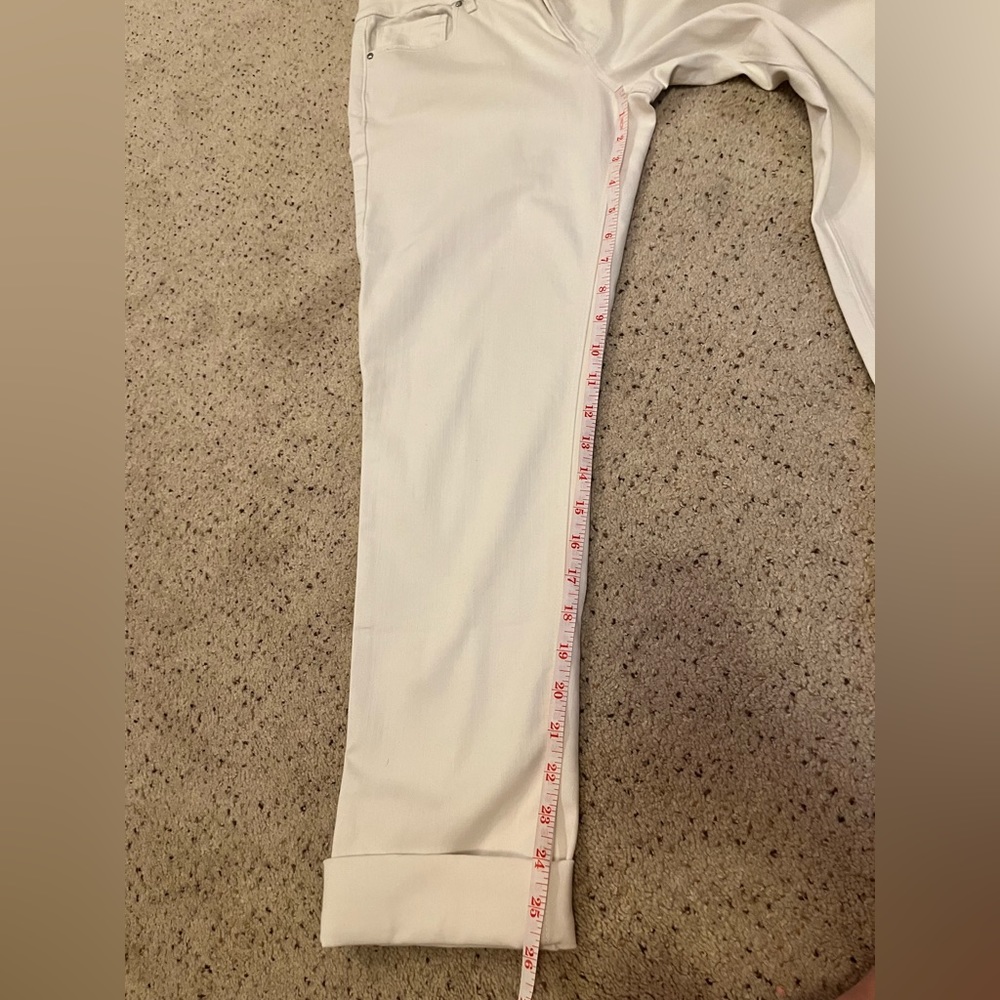 White House Black Market White Slim Stretch Jean/Rolled Crop Size 6 - Picture 9 of 12